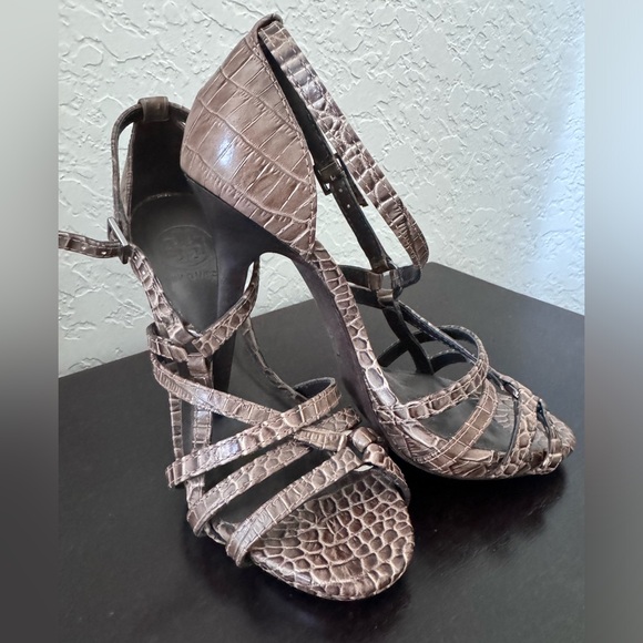 NWOT - Tory Burch Brown Leather Elizabeth Crocodile Heels Women's Size 7 - Picture 2 of 7